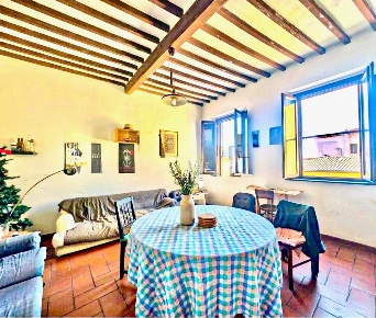 Foto Appartamento a Pisa Santa Maria di 160 m² con 5 locali in vendita
