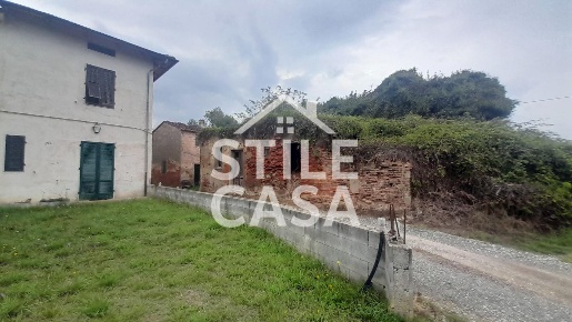 Foto Case semi ndipendenti a Fucecchio Massarella di 145 m² con 5 locali