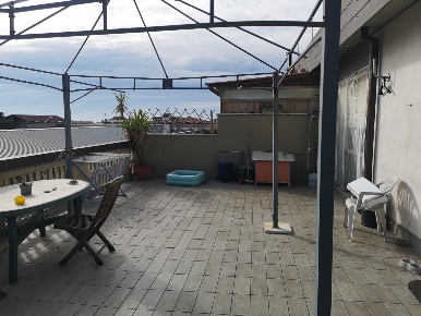 Foto Appartamento a Carrara di 67 m² con 3 locali in vendita