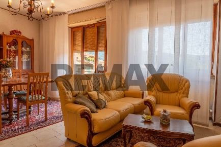 Foto Appartamento in Vicolo torchio 5, Nonio Centro di 166 m² con 4 locali