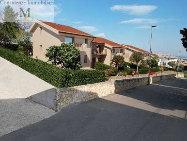 Foto Villa a schiera a Soave Castelcerino di 220 m² con 6 locali in vendita
