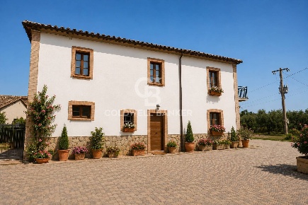 Foto Rustico in Via del Santo, Montepulciano di 350 m² con 10 locali