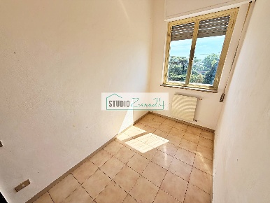 Foto Appartamento in Piazza Statuto, Pietrasanta di 145 m² con 6 locali
