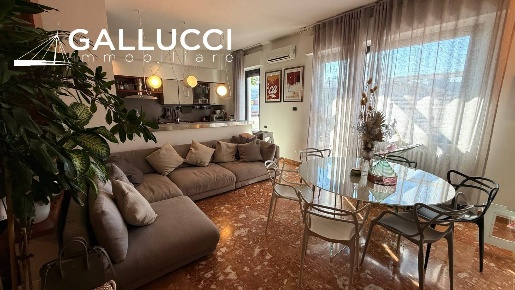 Foto Attico in via tiziano 18, Pescara di 122 m² con 4 locali in vendita