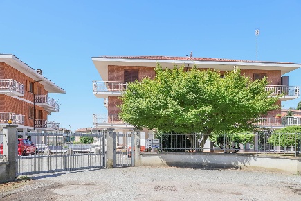Foto Appartamento in Via Piero Gobetti 8, Andezeno di 114 m² con 4 locali