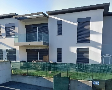 Foto Appartamento in Via Buonarroti, Uggiate con Ronago di 83 m² in vendita