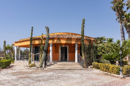 Foto Villa unifamiliare in Traversa Case Abela 20, Siracusa di 174 m²