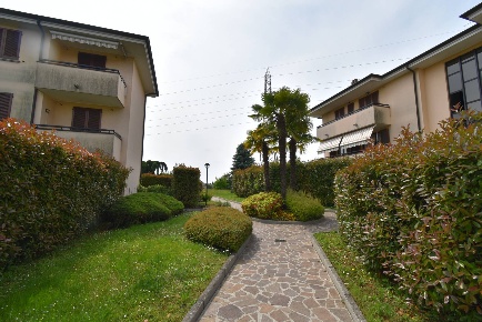 Foto Appartamento in Via Gasparotto 28, Paderno d'Adda di 57 m² in vendita