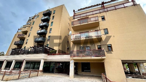 Foto Appartamento in Via Città di Palermo 167, Bagheria Centro di 153 m²