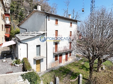 Foto Casa indipendente in via sant'antonio 35, Bosco Chiesanuova Centro