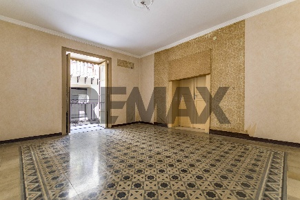 Foto Appartamento in Via Calderai 34, Palermo Kalsa di 130 m² con 5 locali