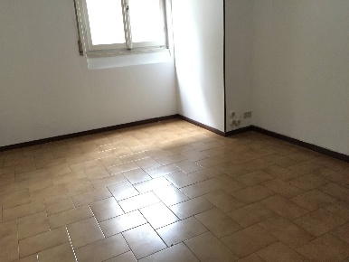 Foto Locale commerciale a Novara di 50 m² con 2 locali in affitto