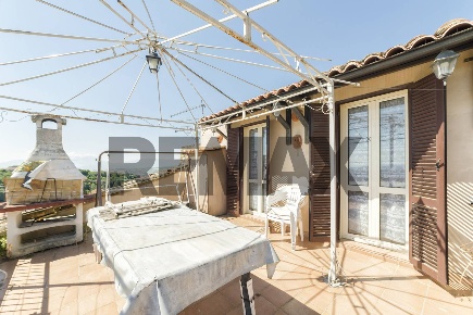 Foto Case semi ndipendenti in Salita Orti 19, Penne Centro di 114 m²