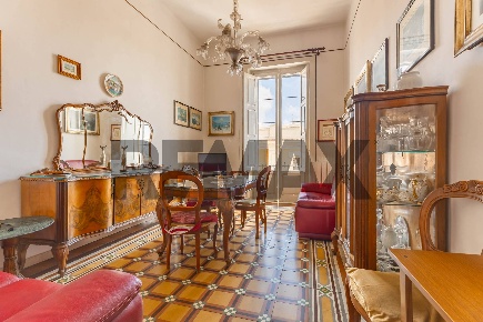 Foto Appartamento in Via Quintino Sella 261, Bari Murat di 133 m²