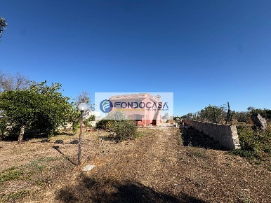 Foto Casa indipendente in Via Vanze-Contrada Termolito, Vernole di 250 m²