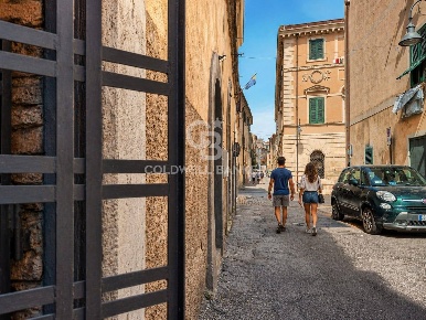 Foto Locale commerciale in Via XX Settembre 51, Tarquinia Centro Storico