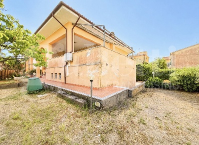 Foto Villa unifamiliare a Campo nell'Elba Marina Di Campo di 370 m²