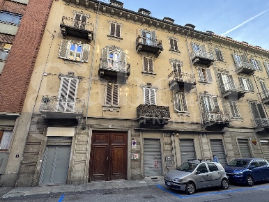 Foto Appartamento in Via Ormea 101, Torino San Salvario - Dante di 74 m²