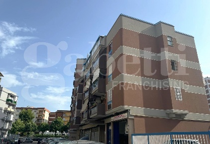 Foto Appartamento in Papa Paolo VI, Bari Poggiofranco di 100 m² in vendita