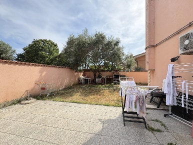 Foto Appartamento in Via CARLO ALBIZZATI 509, Roma Dragona di 65 m²