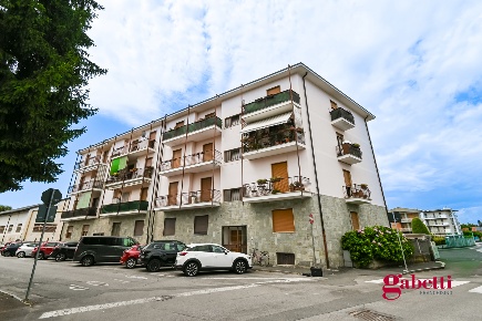 Foto Appartamento in Via Sclaverani 9, Savigliano Centro di 108 m²