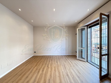 Foto Appartamento in Via Del Pratello, Lodi Fanfani di 80 m² con 3 locali