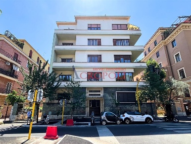 Foto Appartamento in via Panama, Roma Pinciano - Villa Ada di 210 m²