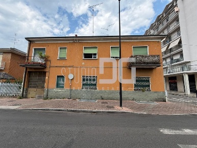 Foto Appartamento in via Nicolò Macchiavelli, Limbiate Centro di 50 m²