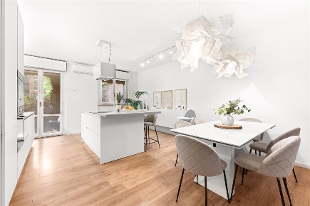 Foto Appartamento in Via Nicola Romeo, Milano Gratosoglio di 120 m²