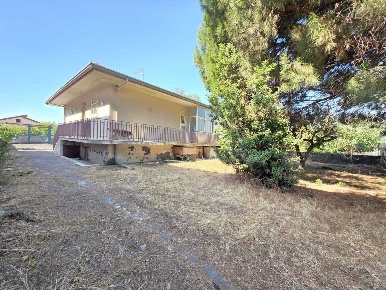 Foto Villa unifamiliare in Via Vincenzo Bellini, Tremestieri Etneo