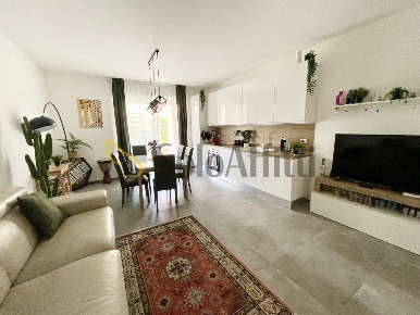 Foto Appartamento in Via Capitaneo 25, Bari Palese di 65 m² con 2 locali