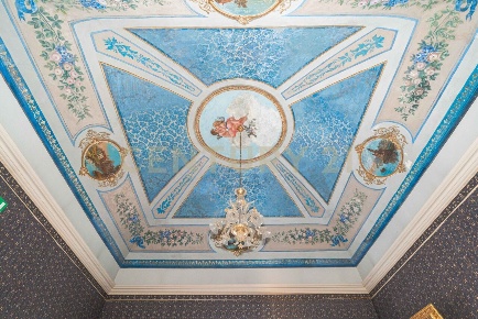 Foto Attività commerciale in Via Orologio 3-6, Palazzolo Acreide Centro