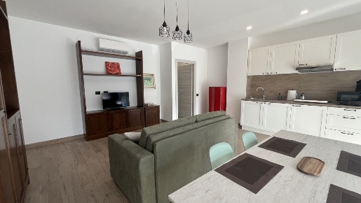 Foto Appartamento in Via L. Tolstoi 15, Saronno di 65 m² con 2 locali