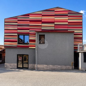 Foto Negozio in Via Alessandro Arienti, Perugia Madonna Alta - Prepo