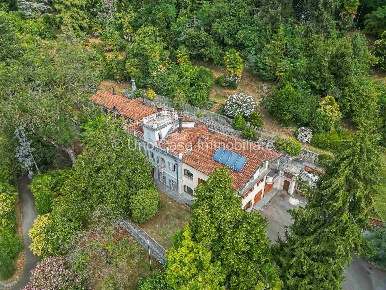 Foto Villa unifamiliare in Via Carlo Botta 91, Castellamonte Centro