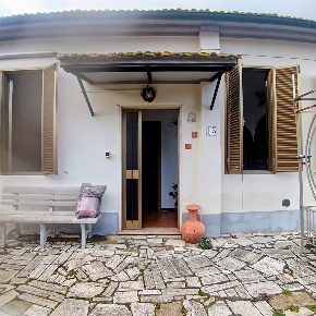 Foto Appartamento a Roccastrada di 96 m² con 5 locali in vendita