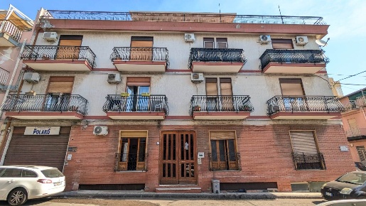 Foto Appartamento in VIA LIBERTA', Aci Catena Centro di 55 m² con 2 locali