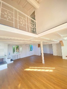 Foto Appartamento a Firenze Galluzzo di 200 m² con 7 locali in affitto
