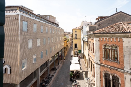Foto Appartamento a Padova Santa Sofia - Altinate di 185 m² con 5 locali