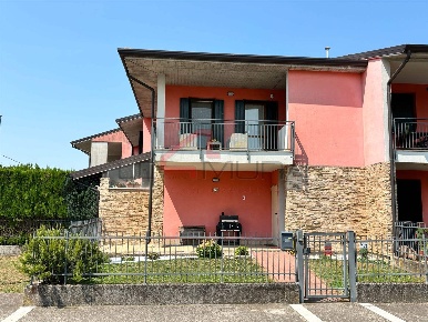 Foto Appartamento a Nogara Centro di 118 m² con 6 locali in vendita