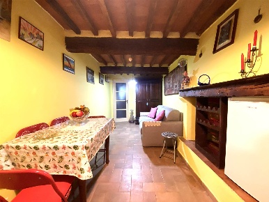 Foto Appartamento a Castagneto Carducci Centro di 42 m² con 1 locali