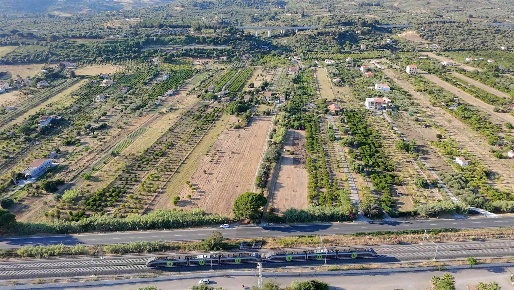 Foto Terreno agricolo in ss113, Campofelice di Roccella di 7200 m²