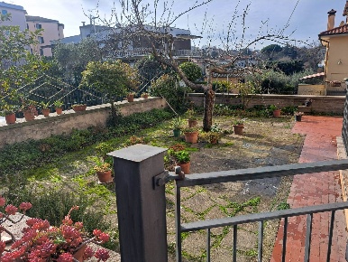 Foto Appartamento a Viterbo Bagnaia - La Quercia di 100 m² con 4 locali