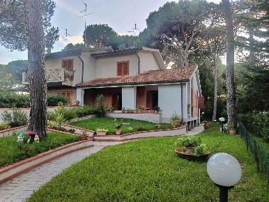 Foto Villa a schiera a Grosseto La Principina di 155 m² con 6 locali