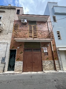 Foto Casa indipendente in Via Vespri Siciliani 15, Palagiano di 62 m²