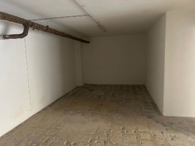 Foto Garage in Via Vitaliano Brancati  11, Gravina di Catania Centro