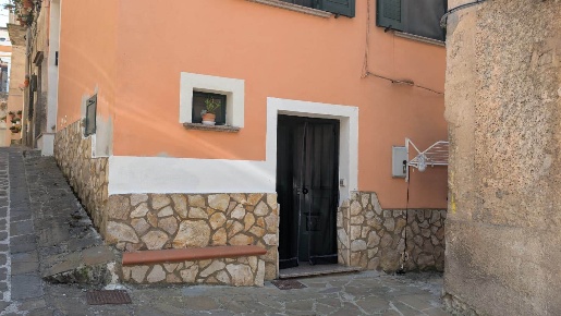 Foto Appartamento in Piazza Santa Barbara 12, Camerota Centro di 36 m²