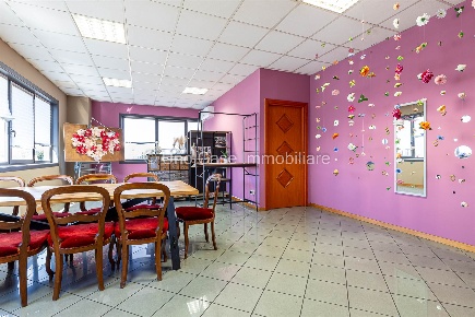 Foto Ufficio in strada per carrone 35, Strambino di 60 m² con 1 locali