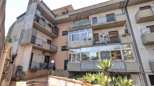 Foto Appartamento in VIA SAN NICOLO', Aci Catena Centro di 145 m²