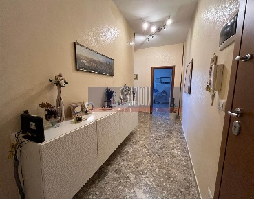 Foto Appartamento in via lucca 44, Modugno di 114 m² con 3 locali